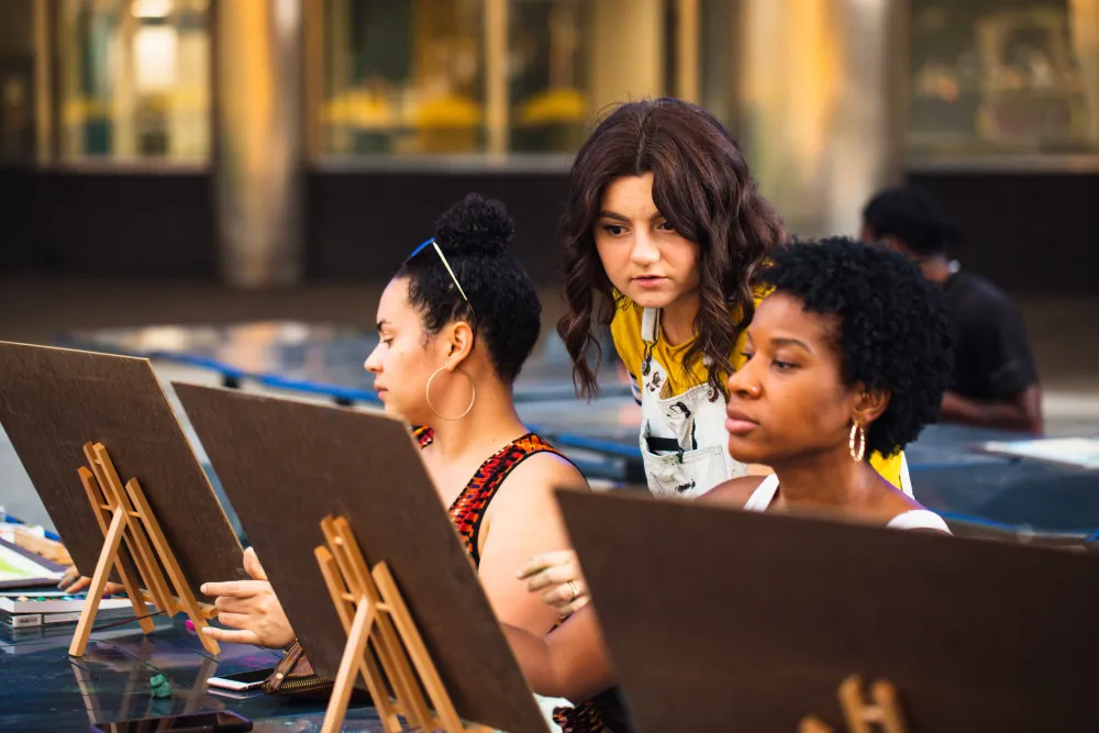 Drexel Square_Lifestyle_ArtClass_08.jpg
