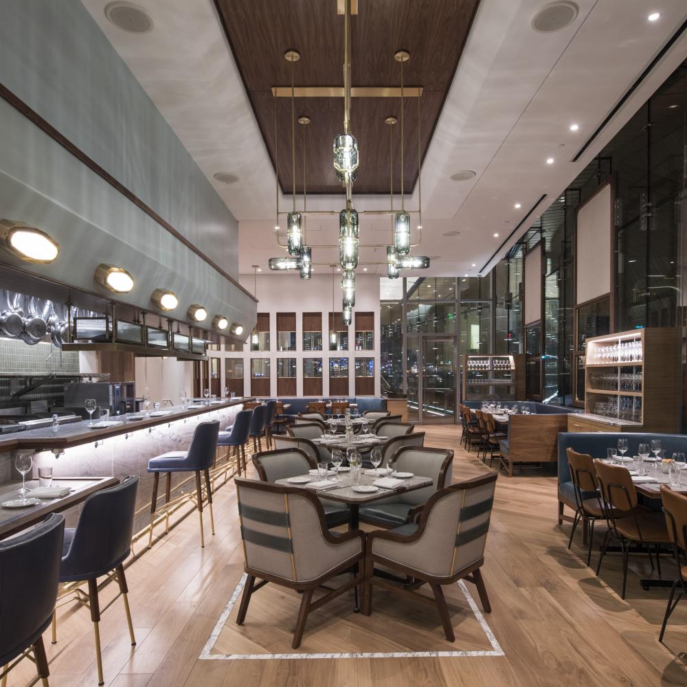 Photo of empty dining room at Walnut St. Cafe